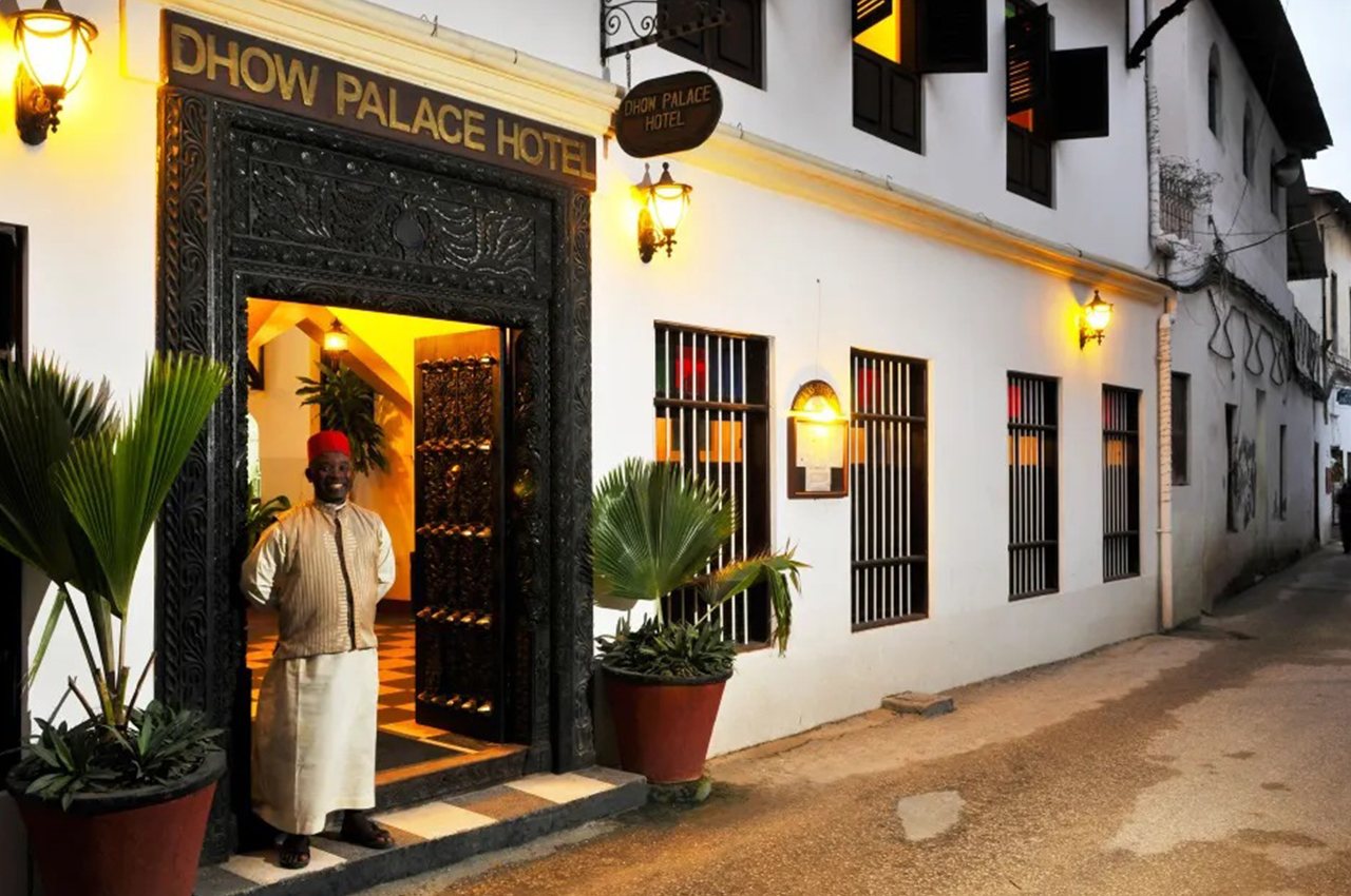 Dhow Palace Hotel