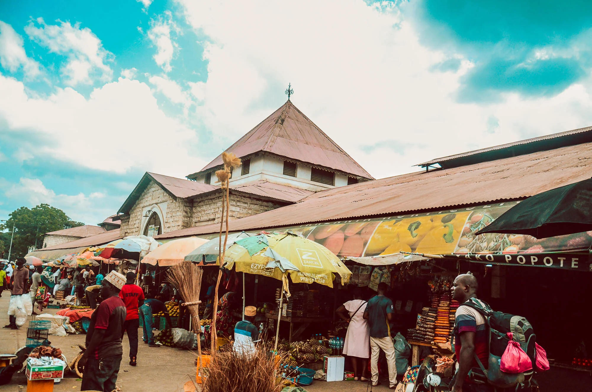 darajani market stone town