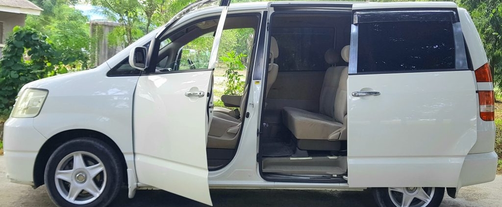 Taxi from Zanzibar Airport to Dongwe)