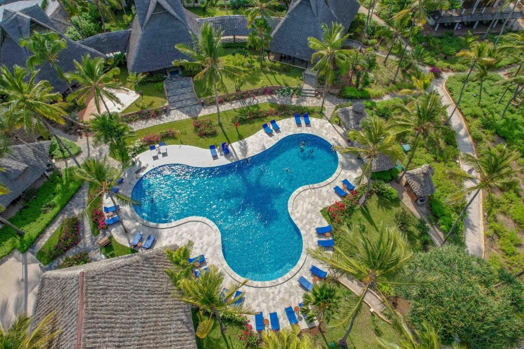 How Much Is a Taxi from Zanzibar Airport to Breezes Beach Club?
